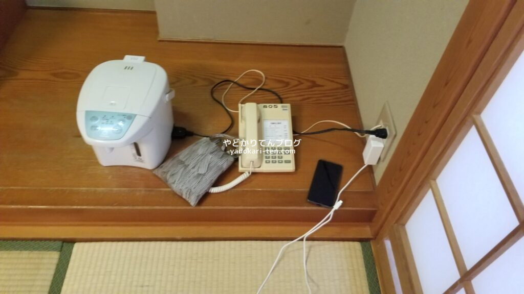 湯本観光ホテル西京の客室の電源
