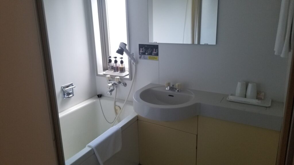 ホテルエスタシオン彦根の客室洗面所