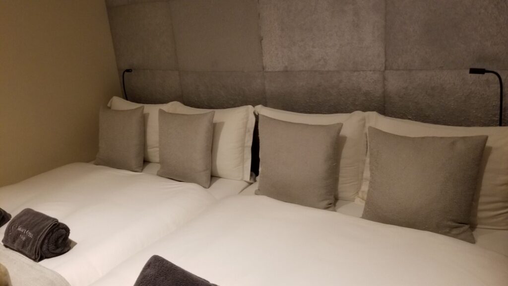 サクラクロスホテル京都清水の客室の寝室