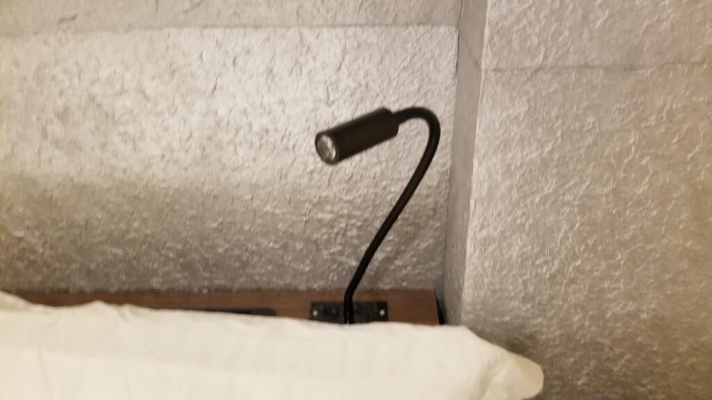 サクラクロスホテル京都清水の客室ヘッドライト