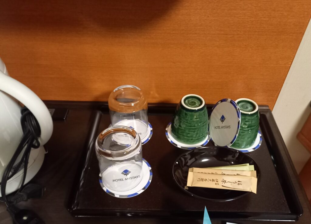 ホテルマイステイズ京都四条の客室バーセット