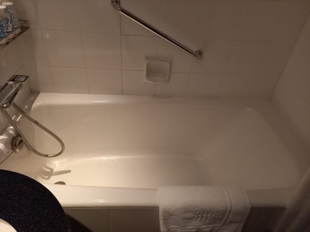 リーガロイヤルホテル京都の客室ユニットバスの浴槽