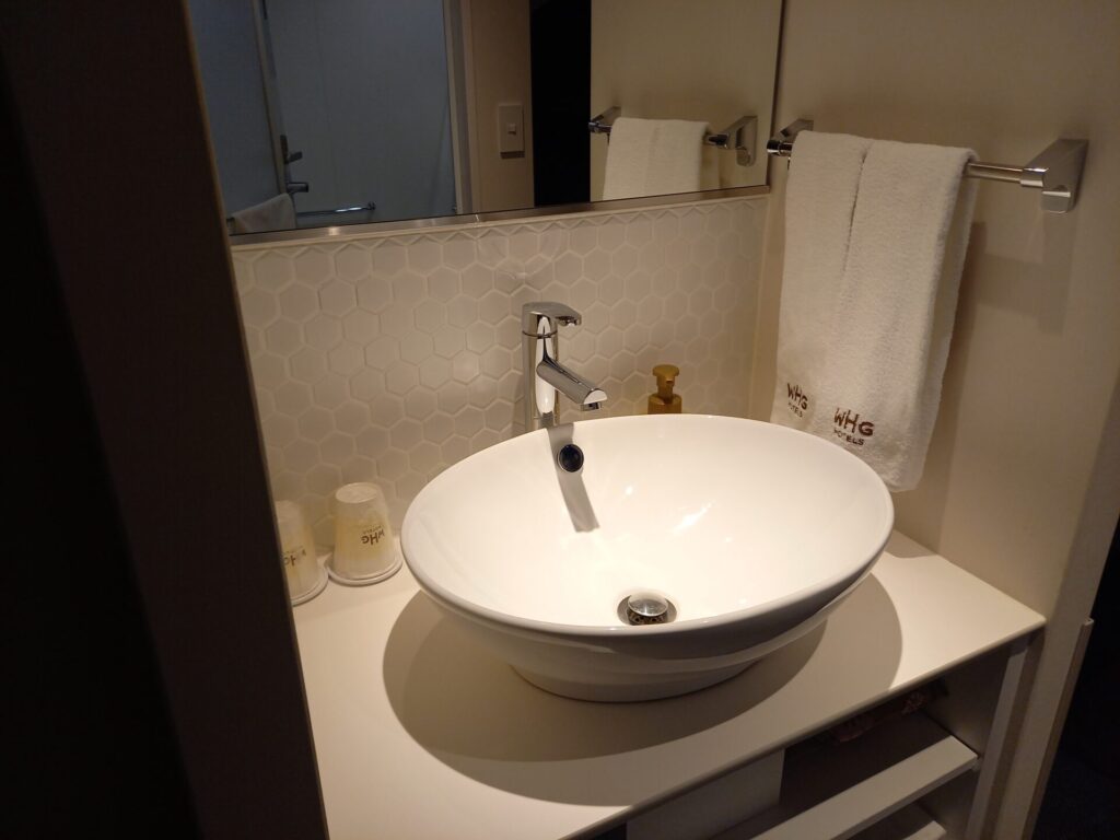 ホテルグレイスリー京都三条の客室洗面スペース