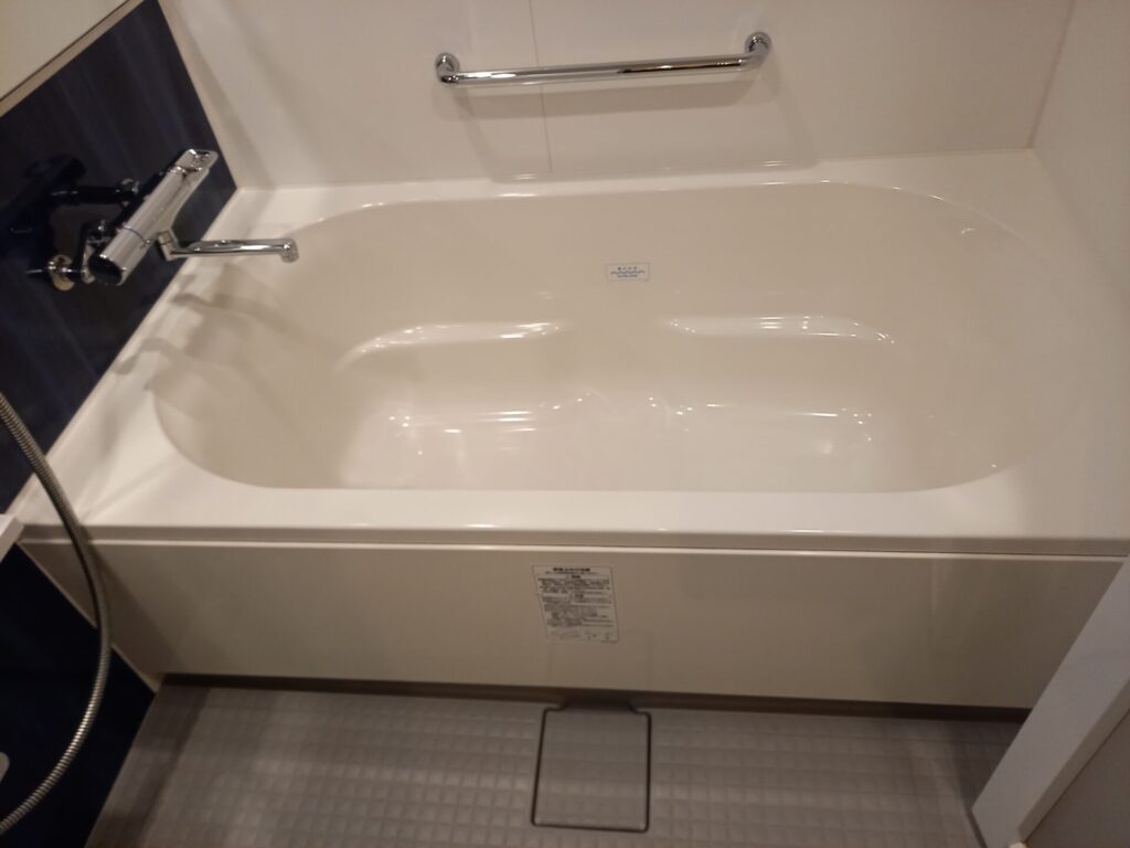 ホテルグレイスリー京都三条の客室お風呂の浴槽