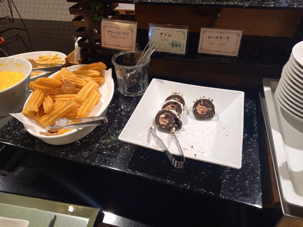 ホテルグレイスリー京都三条の朝食バイキングにあるデザート